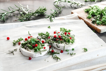 Camembert cheese pita bread rosemary parsley basil sage cranberry. Food recipes photo
