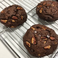 chocolate chip cookies