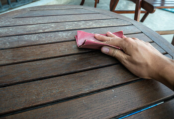 Sand the wood with sandpaper.