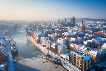 Beautiful scenery of Gdansk over Motlawa river at snowy winter, Poland © Patryk Kosmider