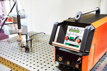 Inverter welding machine