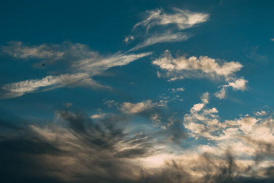 clouds, sun and blue sky. © Silvana