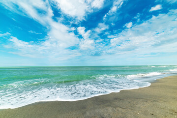 Clouds over Venice Beach shoreline © Gabriele Maltinti
