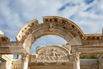 Obraz premium medusa head in the ancient city of Ephesus, Turkey