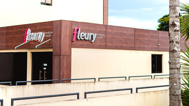 Fleury Medicina e Sa&uacute;de. Laborat&oacute;rio, Exames, Brasil. Empresa que atua na &aacute;rea de medicina diagn&oacute;stica. Empresa participante da Bolsa de Valores brasileira ( FLRY3 - FLRY4 - FLRY11).
