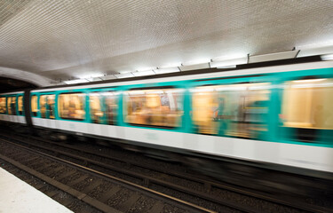 Fototapeta premium subway train in motion