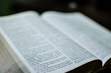 Fototapeta premium Open Bible