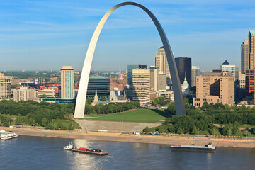 Aerial view of Gatway Arch, St. Louis, Missouri, USA.
