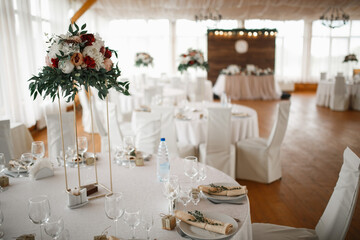 Decorated and decorated tables at the wedding.