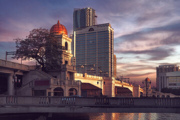 Naklejka premium Guangzhou city, China. Li Wan old historical area, Pearl River embankment, Renmin Bridge at dusk. Xidi Wharf. 
