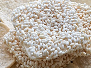 한국의 전통음식 쌀과자 
