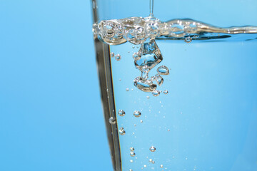 水 グラス 泡 ブルー テクスチャ 背景