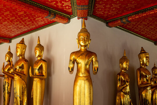 golden buddha statue thailand
