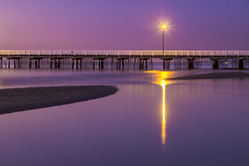 Obraz premium Shorncliffe pier at sun rise