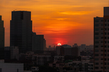 Fototapeta premium sunset over the city
