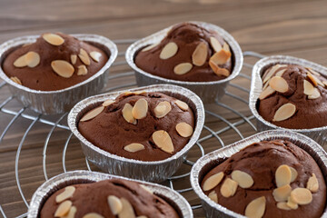 バレンタイン向け　ハート型のチョｋレートマフィン