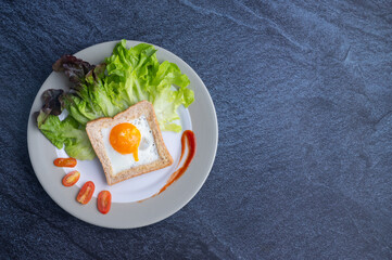 Healthy food with complete nutrition, focusing on raw materials from vegetables that are non-toxic, low fat and nourish the body. Along with copyspace to put text or use in design