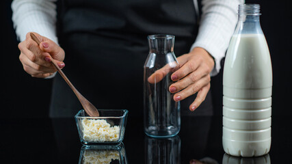 Making Kefir, a Fermented Milk Drink, at Home