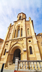 Fototapeta na wymiar Vista con iglesia de San Cebria de Tiana, Barcelona, Catalunya, España, Europa