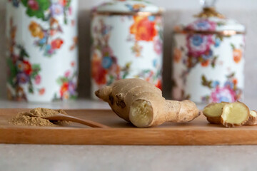 Whole, ground and sliced ginger