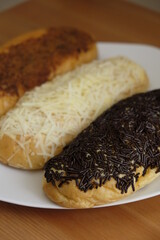 Close-up of bread on the plate.
