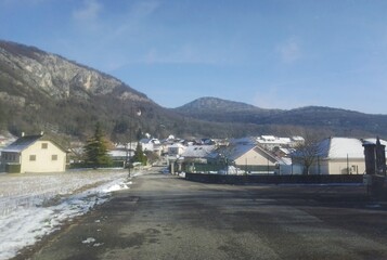 Village charmant en hiver
