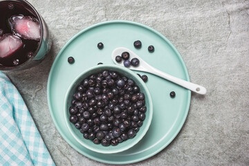 Organic fresh blueberry in a bowl