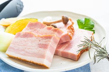 焼き肉用厚切りベーコン