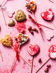 heart cookie pops for Valentine's Day