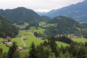 Blick auf die Allgäuer Alpen bei Oberstdorf