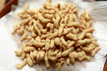 Fried dough pieces for cooking chak-chak
