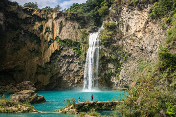 Fototapeta na wymiar The beautiful El Salto del Meco waterfall, Huasteca Potosina, San Luis Potosi, Mexico