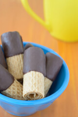 Chocolate waffle rolls Yellow mug