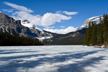 Fototapeta na wymiar spring melt on emerald lake in the Canadian rockies