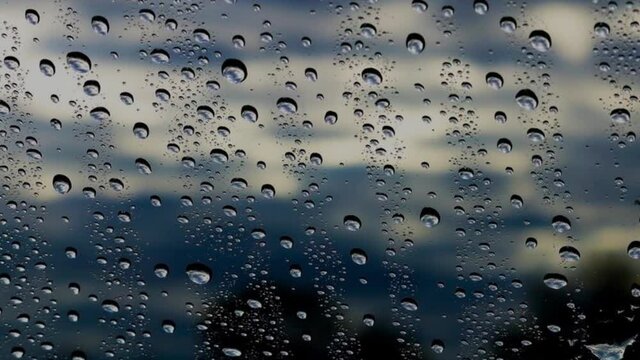 雨と雷