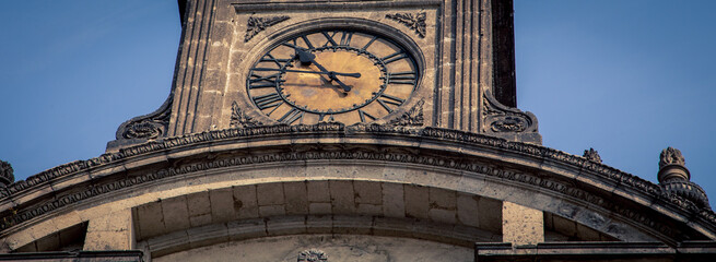  exterior clocktower in Mexico city