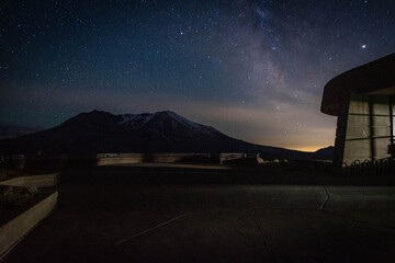Fototapeta na wymiar Milky Way Mt St Helens and Observatory