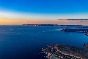 Fototapeta na wymiar Malta aus der Luft | Schöne Landschaften von Malta von oben