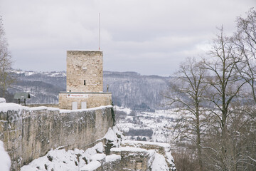 Die Burgschenke Helfenstein aus Geislingen an der Steige, Schwäbische Alb, Baden-Württemberg,...