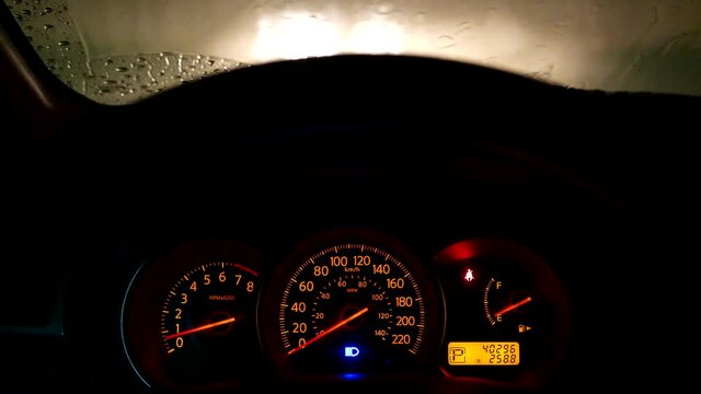 Flickering of fog lamp light for reminding of a dangerous situation with 4k resolution