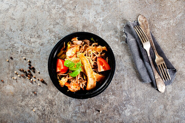 soba noodles with chicken