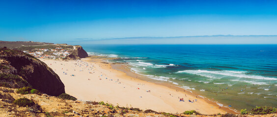 Portugal, Algarve, Praia de Monte Cl&eacute;rigo