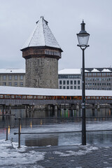 Wasserturm mit Kapellbrücke, Luzern, Schweiz