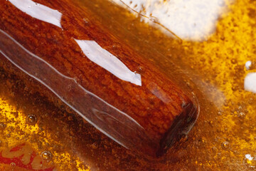 b&acirc;ton de cannelle et sirop