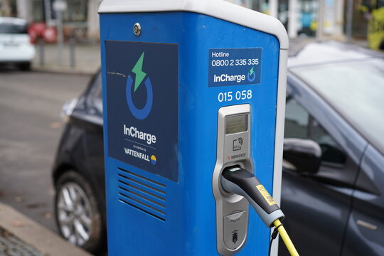 Incharge Bilder – Durchsuchen 359 Archivfotos, Vektorgrafiken und ...