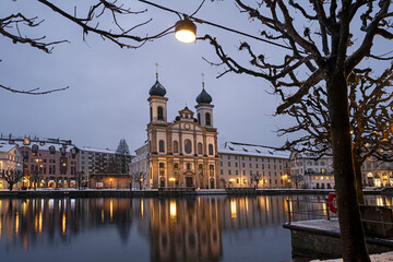 Jesuitenkirche an der Reuss, Luzern, Schweiz