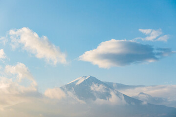 Fototapeta premium 河口湖の朝焼けと富士山