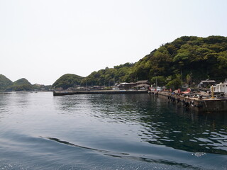 海から見る愛媛県の大島