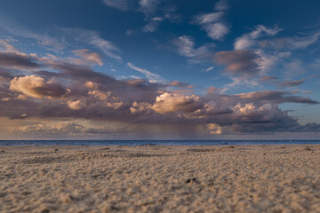 Abendd&auml;mmerung an der Ostsee im Osteebad K&uuml;hlungsborn, Mecklenburg-Vorpommern, Deutschland