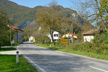 Fototapeta na wymiar The village of Robic near Kobarid in the Slovene Littoral or Primorska region of western Slovenia 